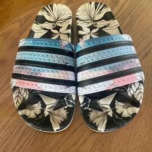 Adidas adilette slides